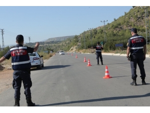Mersin’de Çeşitli Suçlardan Aranan 296 Kişi Yakalandı