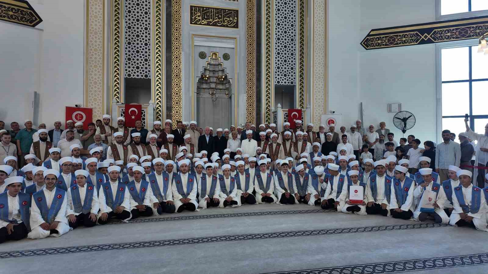 esenler-de-114-hafiza-istanbul-valisi-davut-gul-den-umre-mujdesi