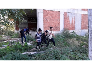 Polis Kolundan Tutarak Son Anda Yakaladı