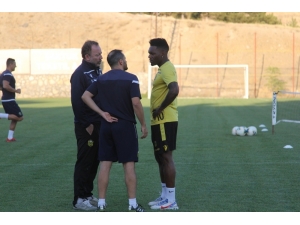 Yeni Malatyaspor, Denizlispor Hazırlıklarını Sürdürüyor