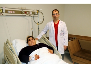 Fazla Kilolarından Kurtulmak İçin Ameliyat Oldu