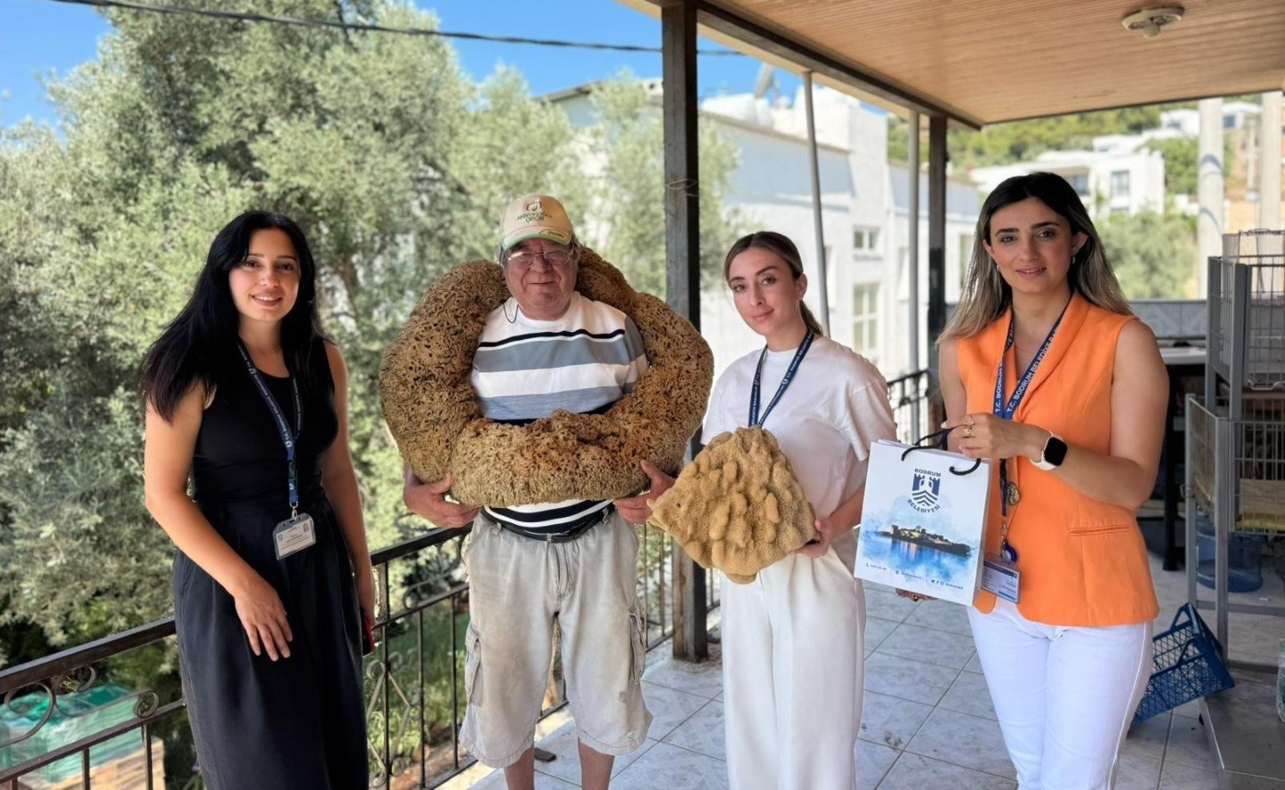 bodrum-da-emektar-denizcilere-vefa