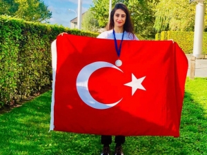 Diyarbakırlı Merve, Belçika’dan Üçüncülükle Döndü