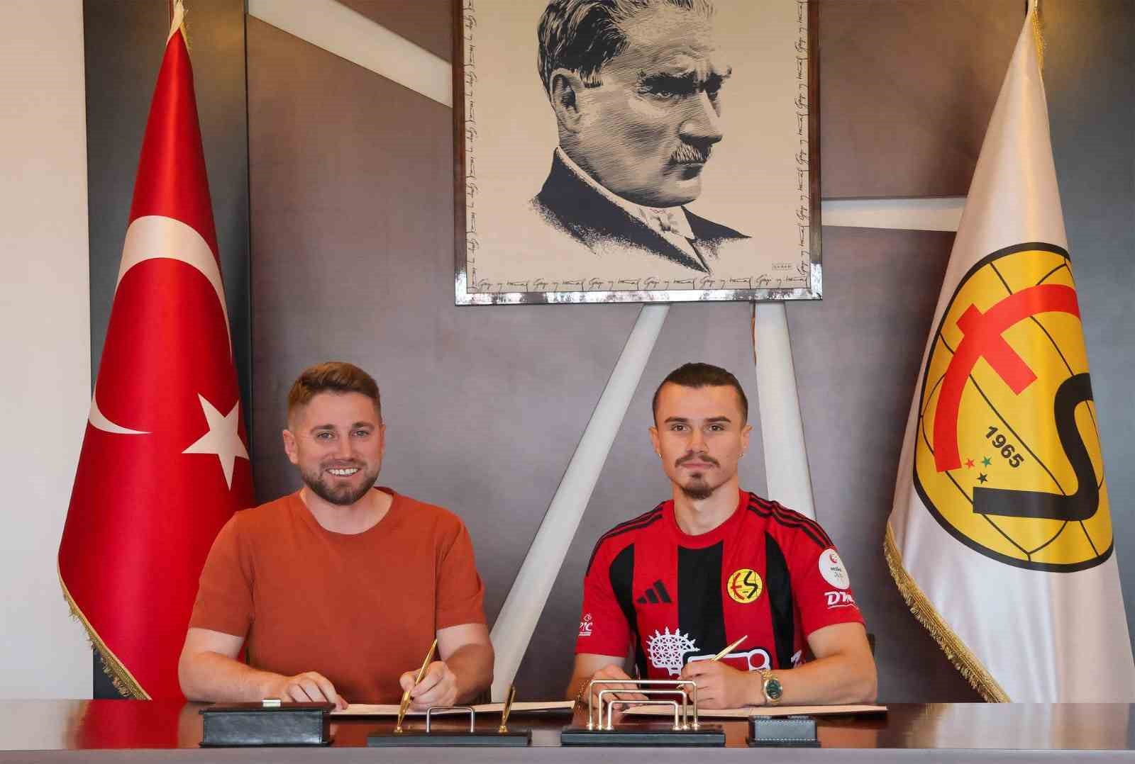 eskisehirspor-sol-bek-sarper-caglar-i-kadrosuna-katti