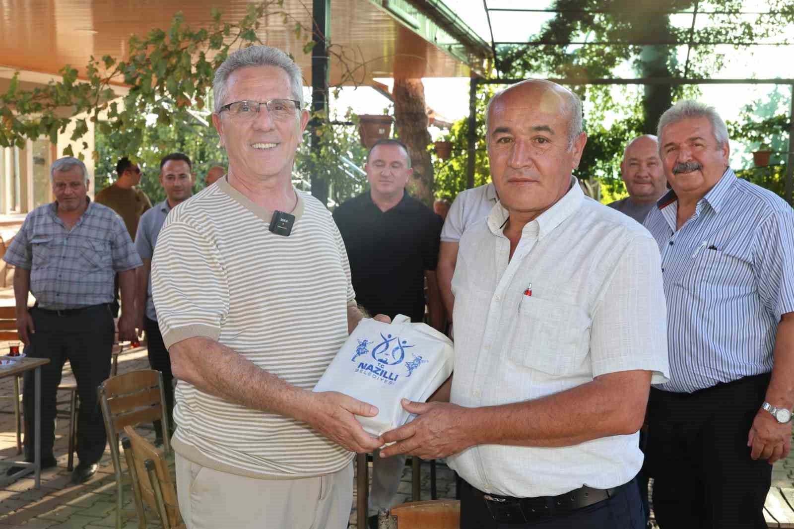 baskan-tetik-kozdere-de-vatandaslarla-bulustu