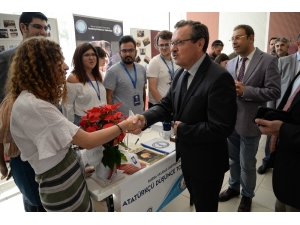 Yeni Öğrenciler Üniversiteyi “Oryantasyon” İle Tanıyor