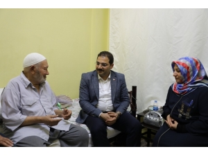 Canpolat Yaşlıları Evlerinde Ziyaret Etti