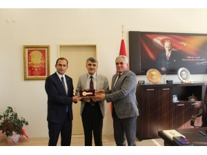 Rektör Uysal, Dumlupınar’da Meslek Yüksekokulu İçin Yer Tespiti Çalışmalarına Katıldı