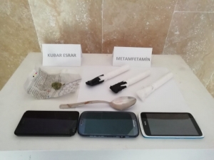 Jandarma 136 Bin Tl’lik Sentetik Uyuşturucu Ele Geçirdi