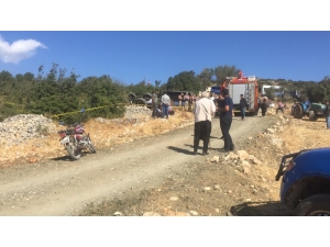 Traktör Kazasında Anne Kurtuldu Çocuğu Öldü