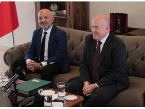 Ankara Hacı Bayram Veli Üniversitesi Ve Kktc Yakın Doğu Üniversitesi Arasında İşbirliği Protokolü