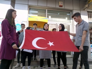 Öğrencilerden 15 Temmuz Şehitlerine Ve Gazilere Mektup