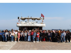 Üniversite Öğrencileri Gemiyle Samsun’u Gezdi