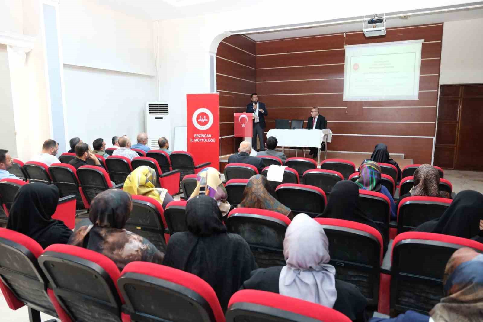 kur-an-egitim-merkezleri-erzincan-da-tanitildi