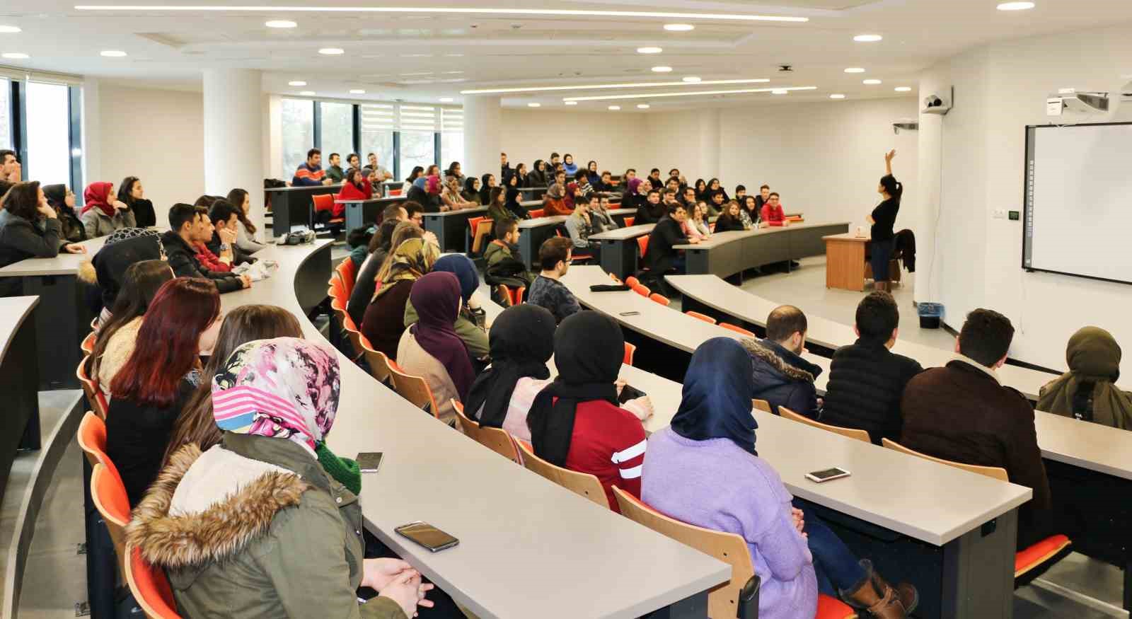 universiteleriyle-ilisigi-kesilenler-ile-kazandigi-programa-kayit-yaptiramayanlar-9-aralik-a-kadar-basvuru-yapabilecek