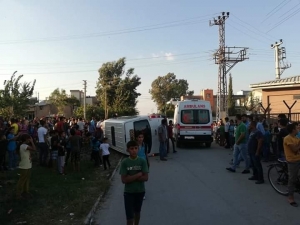 Okul Servisiyle Otomobil Çarpıştı: 7 Yaralı