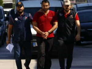 Deaş Şüphelisi 2 Kişi Sınır Dışı Edildi