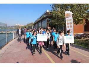 Körfez’de Vatandaşlar Sağlık İçin Yürüdü