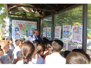 Ootobüs Durağında Matematik Dersi