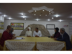 İşitme Engelli Çiftin Nikâhı İşaret Diliyle Kıyıldı