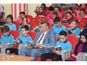 Edremit Kaymakamı Ali Sırmalı: “Kitap Hayatın Vazgeçilmez Bir Parçası”