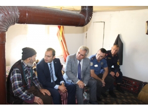 Protokol, 97 Yaşındaki Hüseyin Dede’yi Unutmadı