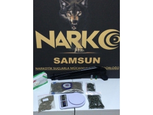 Satışa Hazır Uyuşturucularla Yakalandı