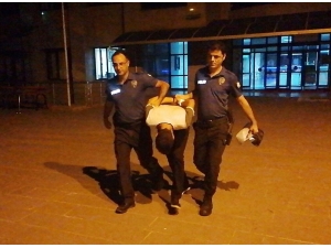 Bankanın Vezne Camını Kırıp 10 Bin Lirayı Çalan Şüpheli Tutuklandı