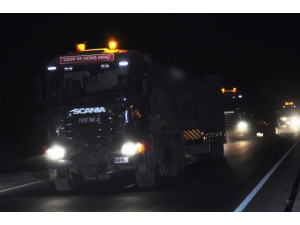 Suriye Sınırına Askeri Sevkiyat Yapıldı