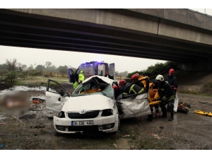 Düzce’de Otomobil 30 Metrelik Viyadükten Uçtu: 2 Ölü, 2 Yaralı