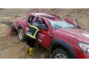 Orman İşletme Müdürlüğüne Ait Kamyonet Kaza Yaptı: 2 Yaralı
