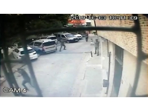Şişli’de Sokak Ortasında Silahlı Çatışma Kamerada