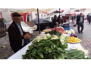 Organik Ürünlerin Satıldığı Pazara İlgi