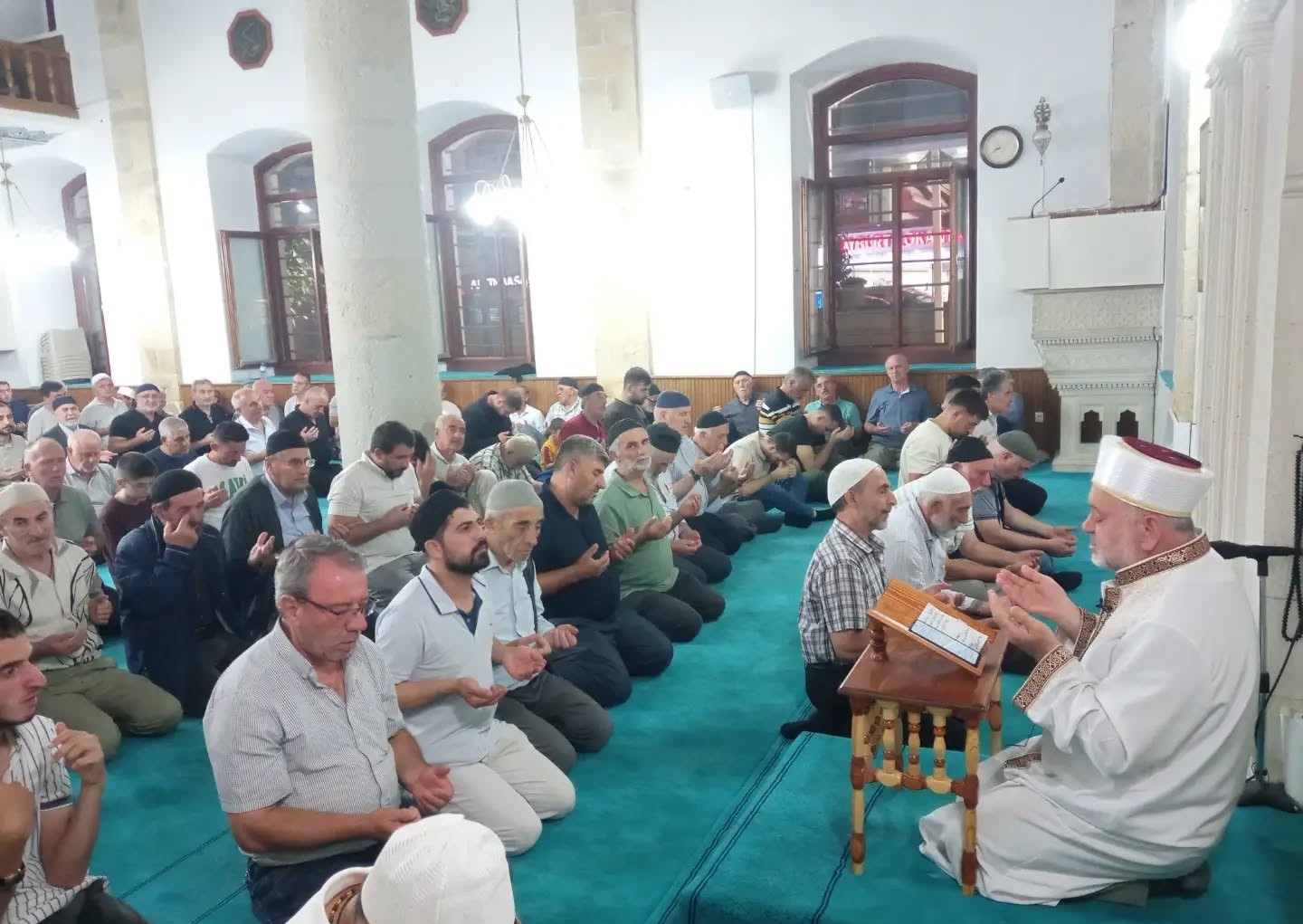 bayburt-ta-mevlit-kandili-tum-camilerde-dualarla-idrak-edildi