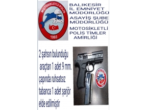 Balıkesir’de Yunuslar Silahlı Şahısları Yakaladı