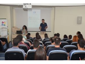 Yönetim Ve Gelişim Kulübü Yeni Üyeleriyle Tanıştı