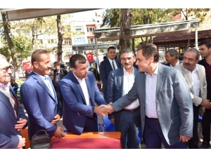 Başkan Şahin Muhtarlarla Bir Araya Geldi