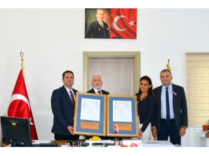 Eskişehir Şehir Hastanesi’ne 2 Önemli Unvan