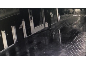 İş Yerlerini Soyan Zanlı Yakalandı