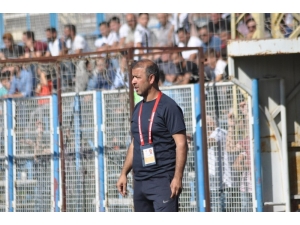 Emre Çelik İstifa Etti