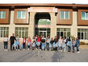 Gençler, Çevre Temizliği Yaptı