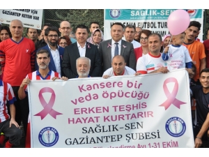 Meme Kanseri Farkındalık Etkinliğine Yoğun İlgi