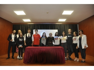 Gkv Özel Okullarında Kadın Cinayetleri Masaya Yatırıldı