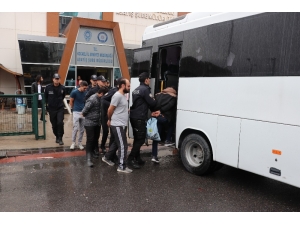 Kuş Serisi Otomobillere Dadanan 11 Kişilik Çete Kocaeli’de Çökertildi