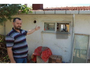 Havalandırma Camından Hırsız Girdi