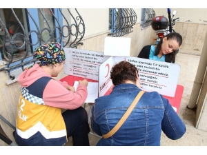 Hastane Personelinden Kan Ve Kök Hücre Bağışı