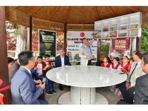 Okul Bahçesine Okuma Alanı