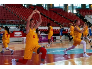 Bellona Kayseri 2 Hazırlık Maçı Oynadı