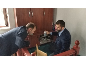 Hırsız, Camiden Bozuk Para Çaldı