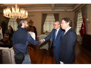 Vali Deniz: "Gençlerimizin Girişimcilik Ruhunu Canlandırmalıyız"